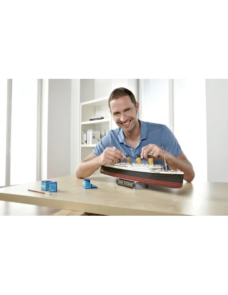 Geschenkset "100 Jahre Titanic, 1/400 - Revell 05715