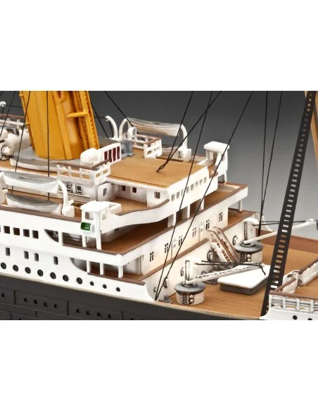Geschenkset "100 Jahre Titanic, 1/400 - Revell 05715