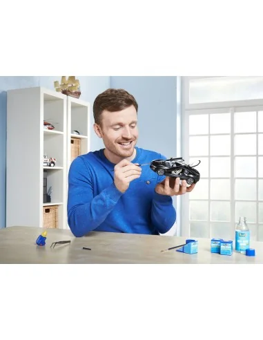 BMW i8, 1/24 - Revell 07008