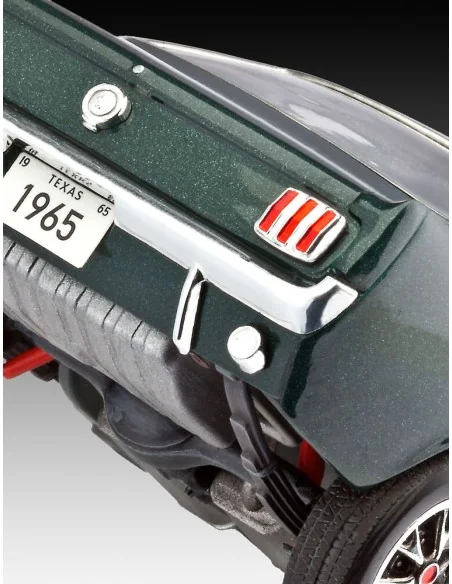 1965 Ford Mustang 2+2 Fastback, 1/24 - Revell 07065