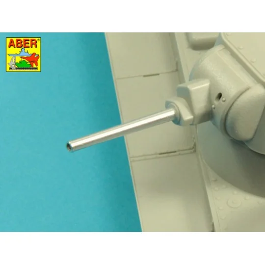 Main Armament for Soviet Heavy Tank SMK 1x76,2mm L-11, 1x45mm M1932...