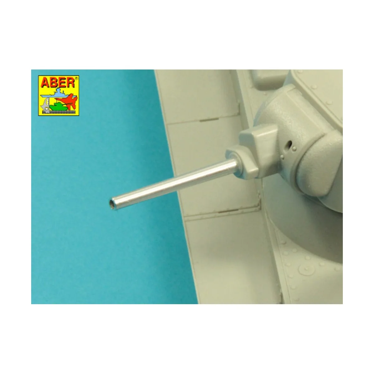 Main Armament for Soviet Heavy Tank SMK 1x76, 2mm L-11, 1x45mm M193...