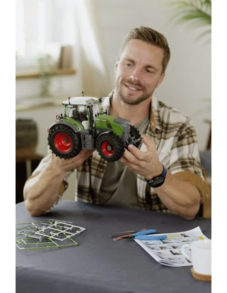 Fendt 728 Vario, 1/20 - Revell 07827