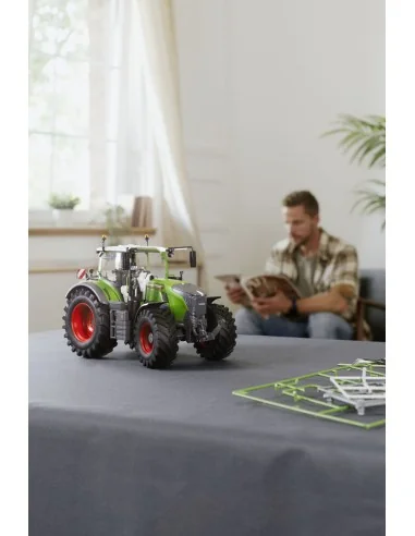 Fendt 728 Vario, 1/20 - Revell 07827