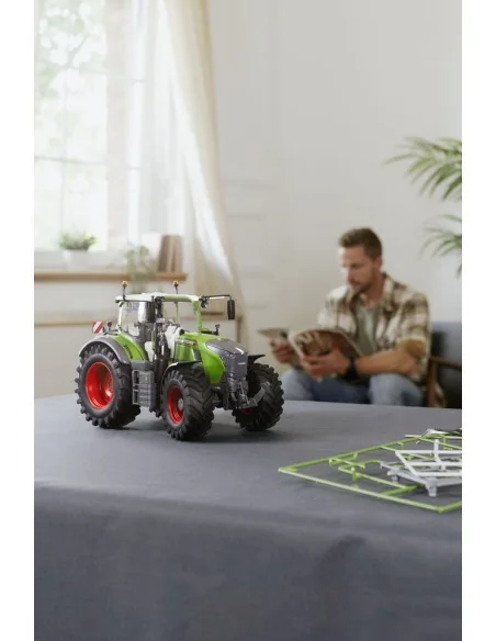Fendt 728 Vario, 1/20 - Revell 07827
