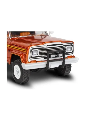 Jeep J-10 pickup with camper, 1/24 - Revell 14568