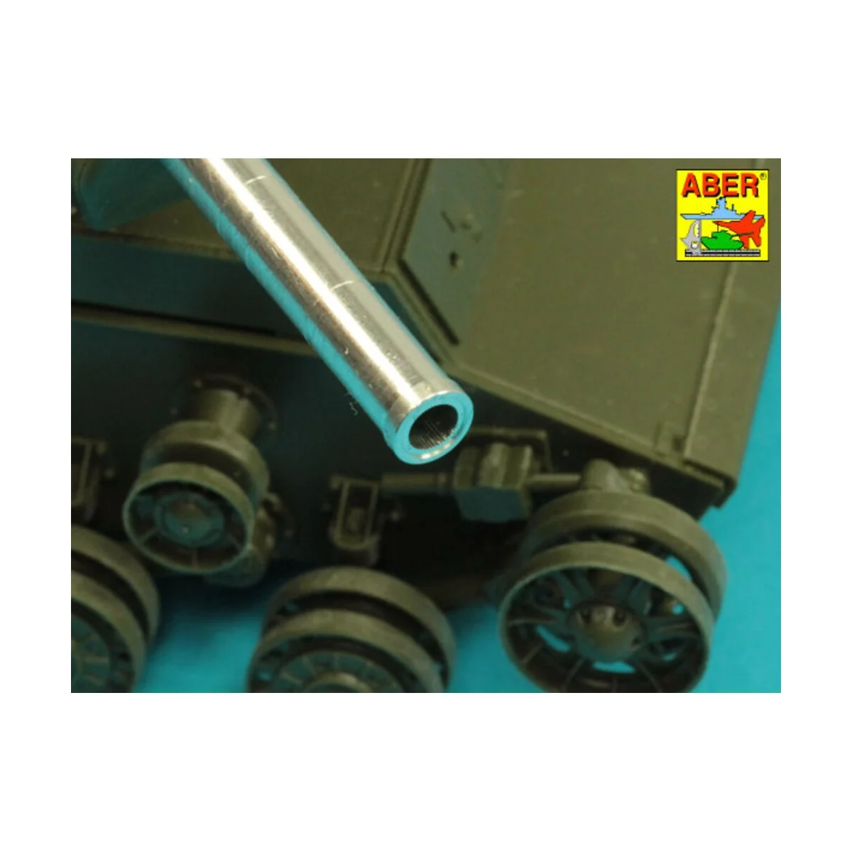 152,4mm Soviet M-10S barrel for KV-2 - Aber Models 35 L-324