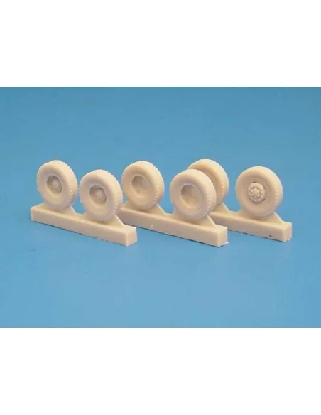 TATRA 111-138 wheels, 1/87 - Hauler HLR87086