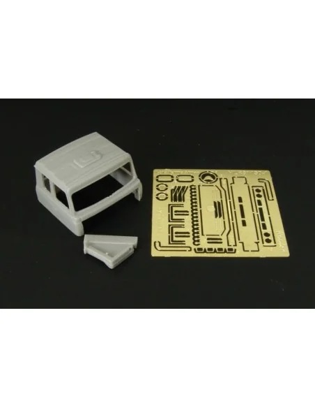 T-815 Terrno -CABINE mid, 1/87 - Hauler HLR87131