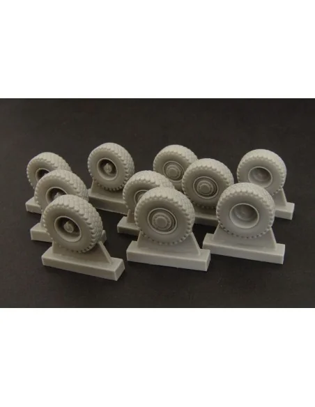 [NO_DESC] T-815-2 ARMAX baloon wheels, 1/87 - Hauler HLR87139