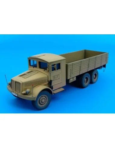 TATRA T111 einheintsfahrerhaus, 1/87 - Hauler HLR87118