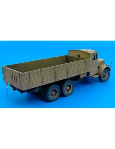 TATRA T111 einheintsfahrerhaus, 1/87 - Hauler HLR87118