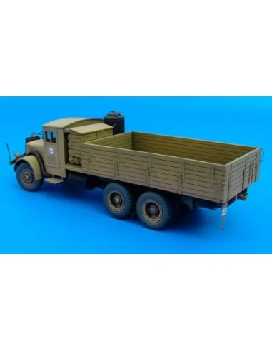 TATRA typ 8000H Holzgas, 1/87 - Hauler HLR87119