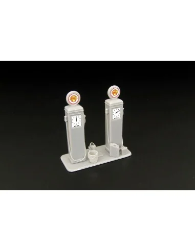 Petrol pump y 1925-50, 1/87 - Hauler HLR87162