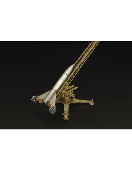F-55 FEUERLILIE with launching ramp, 1/72 - Hauler HLP72025
