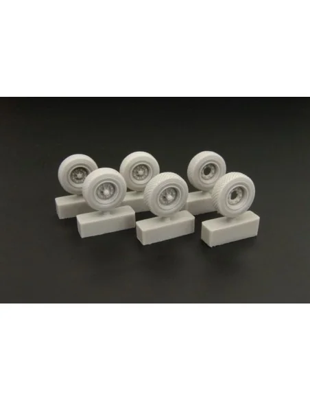 [NO_DESC] Chevrolet wheels, 1/72 - Hauler HLH72016