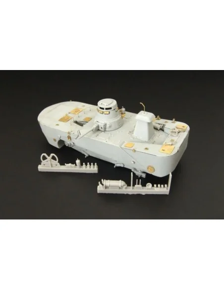 Type 2 Ka-Mi w-Floating Pontoon (Dragon), 1/72 - Hauler HLH72019
