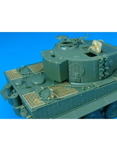 TIGER I LATE-SKYBOW, 1/48 - Hauler HLX48030