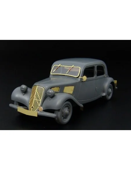 [NO_DESC] CITROEN 11CV, 1/48 - Hauler HLX48038