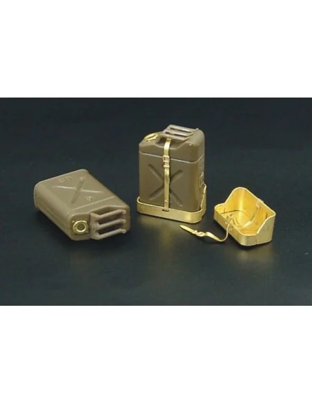 U S jerry cans, 1/48 - Hauler HLX48063