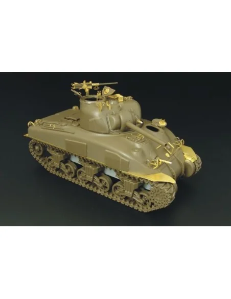 M4A1 SHERMAN, 1/48 - Hauler HLX48075