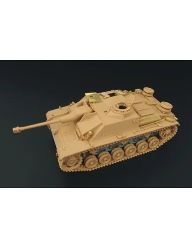 Stug III Ausf G, 1/48 - Hauler HLX48102