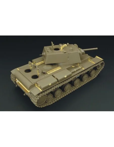 KV-1, 1/48 - Hauler HLX48133
