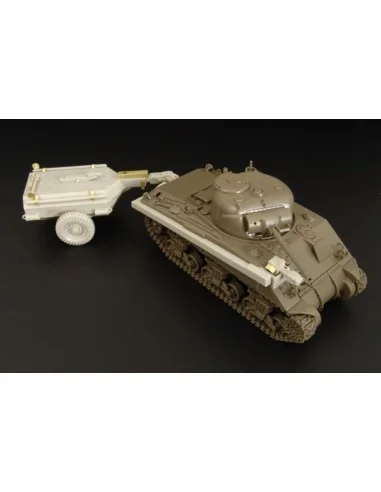 Crocodile M4 Sherman, 1/48 - Hauler HLX48166