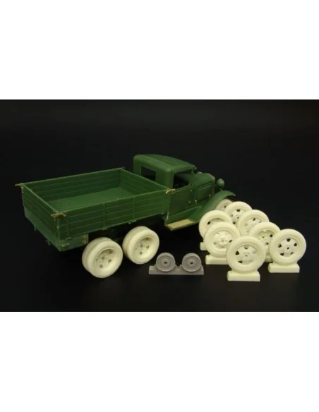 [NO_DESC] Gaz-AAA wheels, 1/48 - Hauler HLX48268