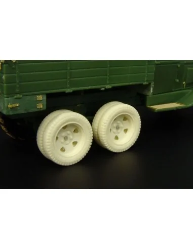 Gaz-AAA wheels, 1/48 - Hauler HLX48268