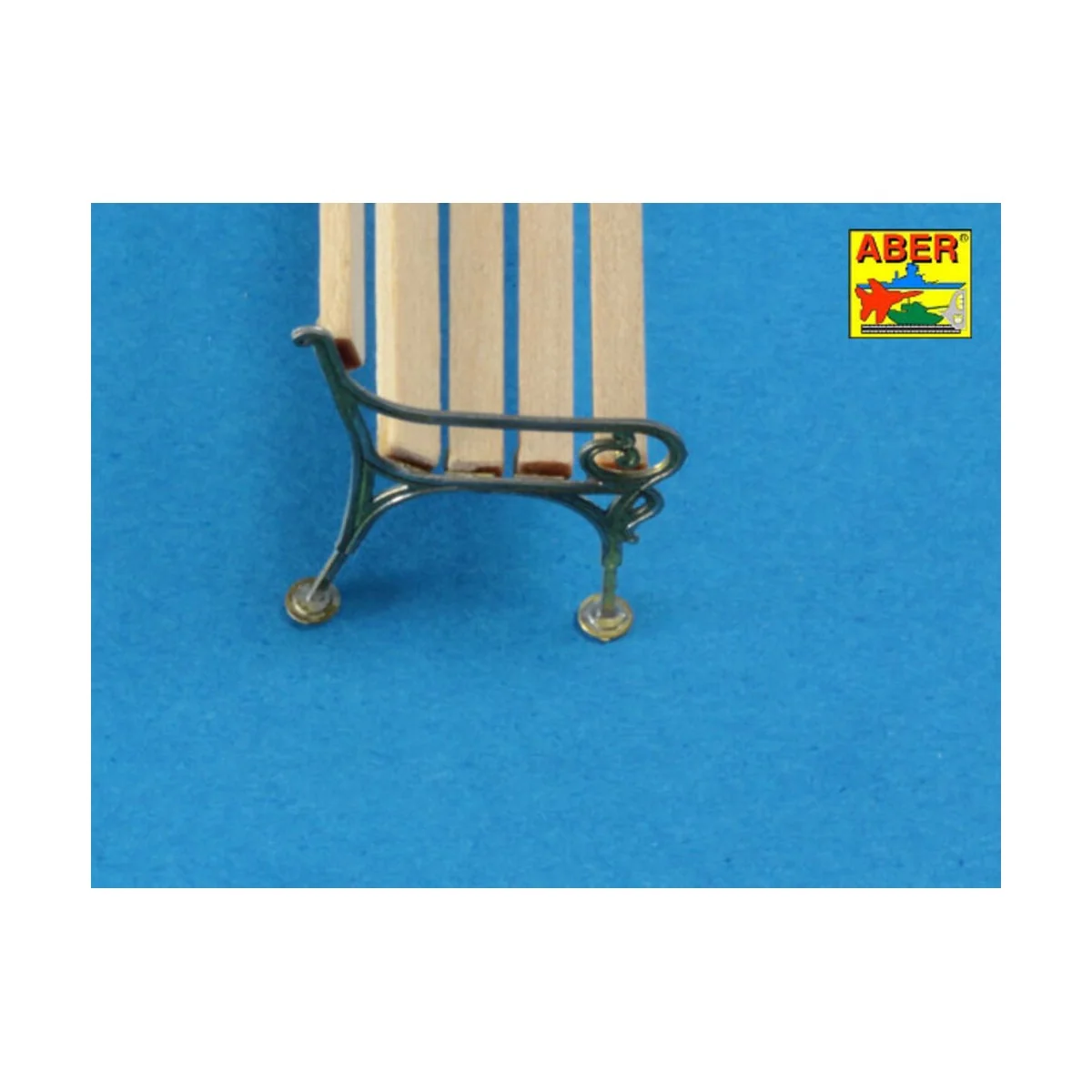 Bench type C & waste basket, 1/35 - Aber Models 35D-18