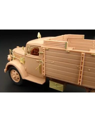 [NO_DESC] Kfz 305 BLITZ, 1/48 - Hauler HLX48276