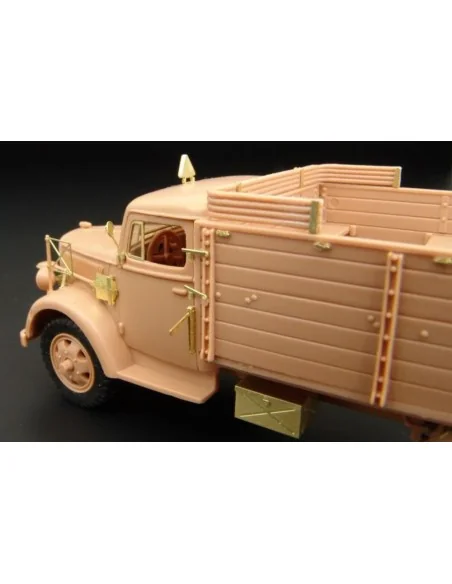 Kfz 305 BLITZ, 1/48 - Hauler HLX48276
