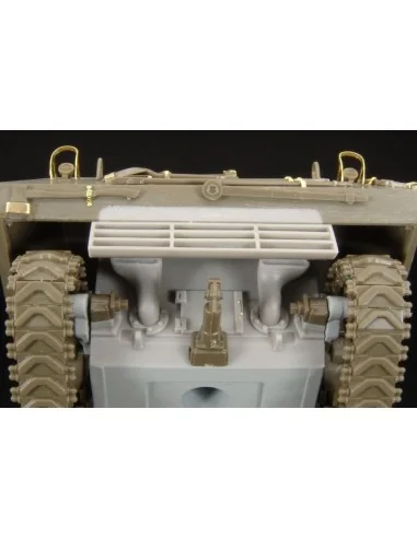 M-35 Prime mover, 1/48 - Hauler HLX48297