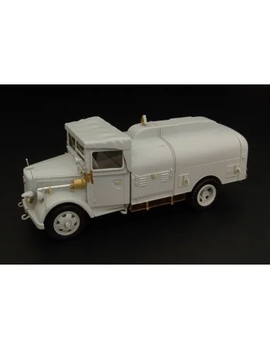 Opel Blitz Tankwagen, 1/48 - Hauler HLX48308
