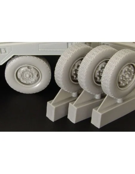 Sd Kfz 234 PUMA wheels, 1/48 - Hauler HLX48334