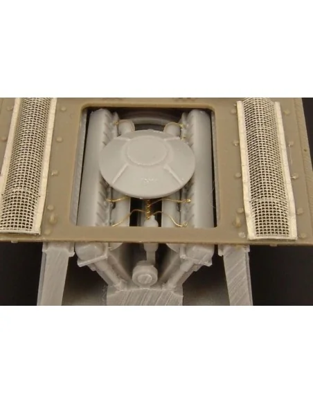 [NO_DESC] SU-152 engine (Bronco), 1/48 - Hauler HLX48351