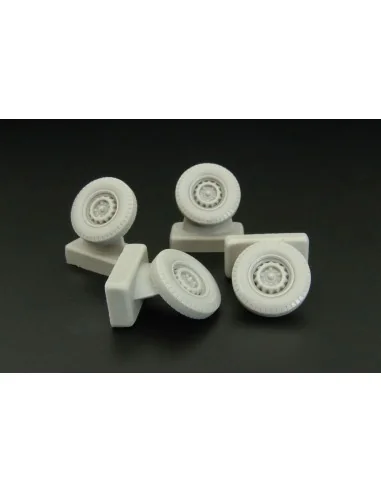 Wheels for GAZ family (ACE), 1/48 - Hauler HLX48356