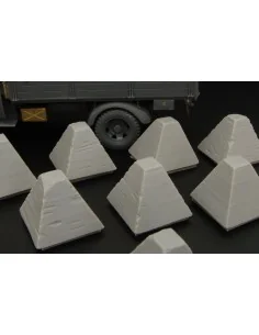 Dragon’s Teeth tank traps, 1/48 - Hauler HLX48367