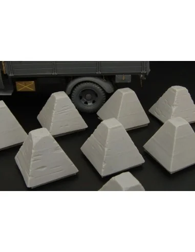Dragon’s Teeth tank traps, 1/48 - Hauler HLX48367