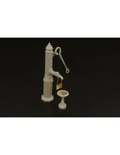 City water pump, 1/48 - Hauler HLF48013
