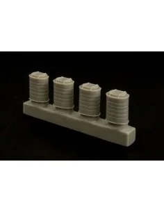 Soviet thermos cans, 1/48 - Hauler HLF48020