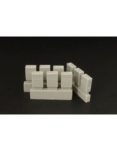 2cm FLAK ammo boxes, 1/35 - Hauler HLC35003