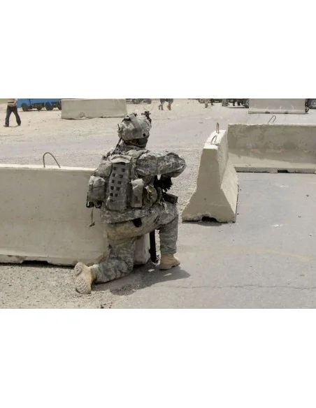 Modern concrete road barriers, 1/35 - Hauler HLC35006