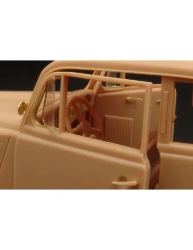 [NO_DESC] Opel OLYMPIA saloon 1937, 1/35 - Hauler HLU35021