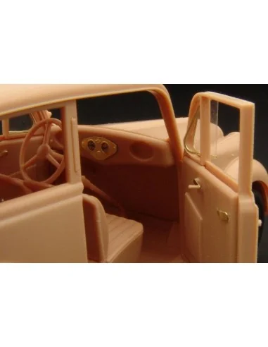 Opel OLYMPIA staff cabrio 1937, 1/35 - Hauler HLU35022