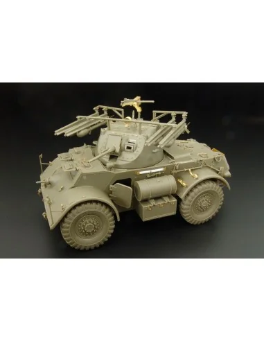 T17E1 Staghound Mk I w 60LB Rocket Launch, 1/35 - Hauler HLU35056
