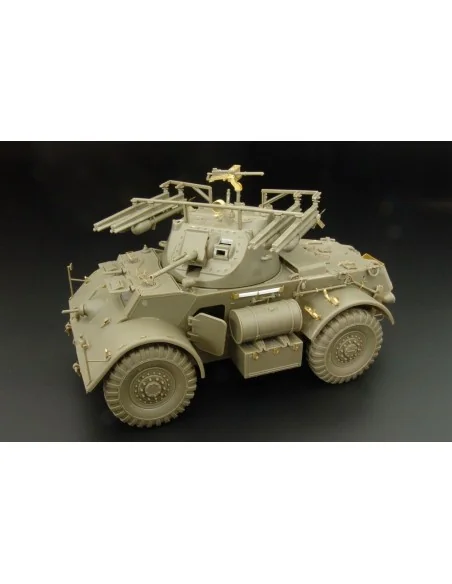 T17E1 Staghound Mk I w 60LB Rocket Launch, 1/35 - Hauler HLU35056