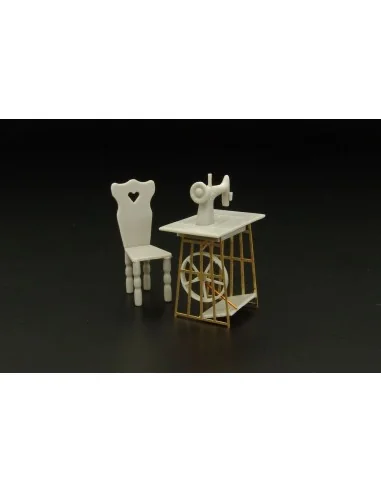 Singer sewing machine, 1/35 - Hauler HLU35085