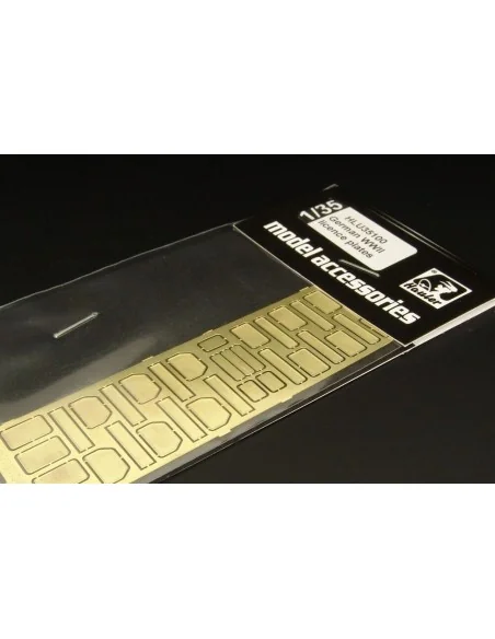 German WWII licence plates, 1/35 - Hauler HLU35100